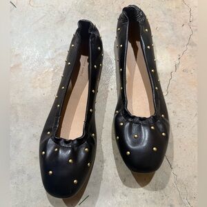 AE Studded Women's Ballet Flats
